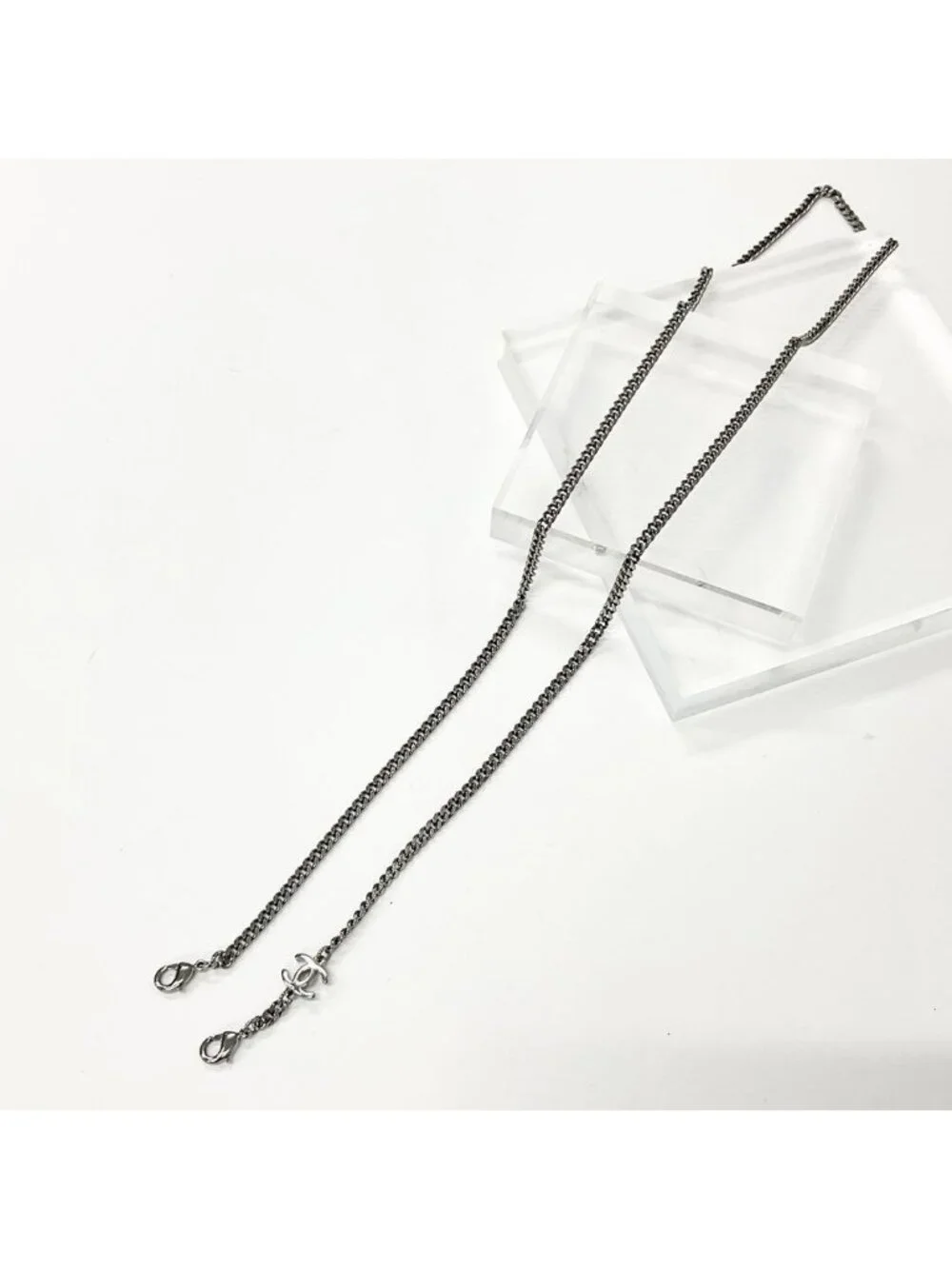 Chanel Sunglasses CC Logo Chain Eyewear Black
